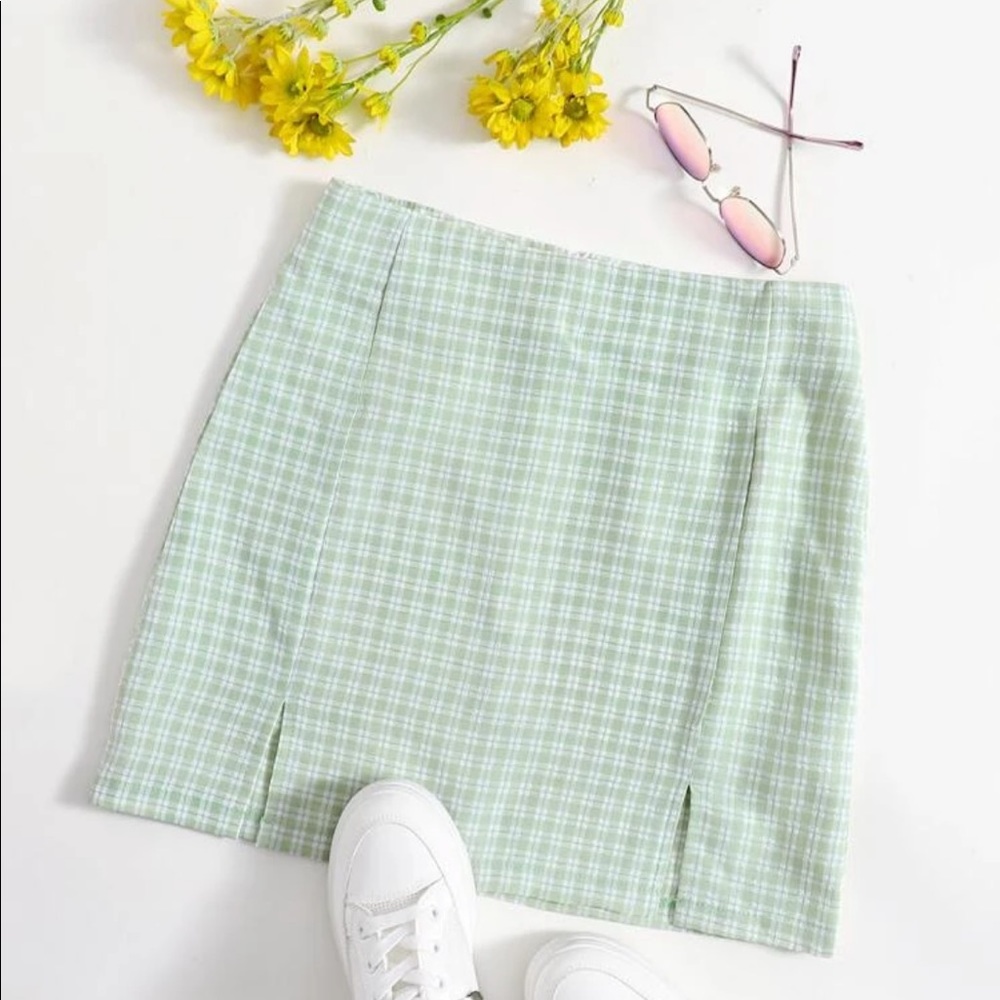 BNWT plaid Shein skirt
